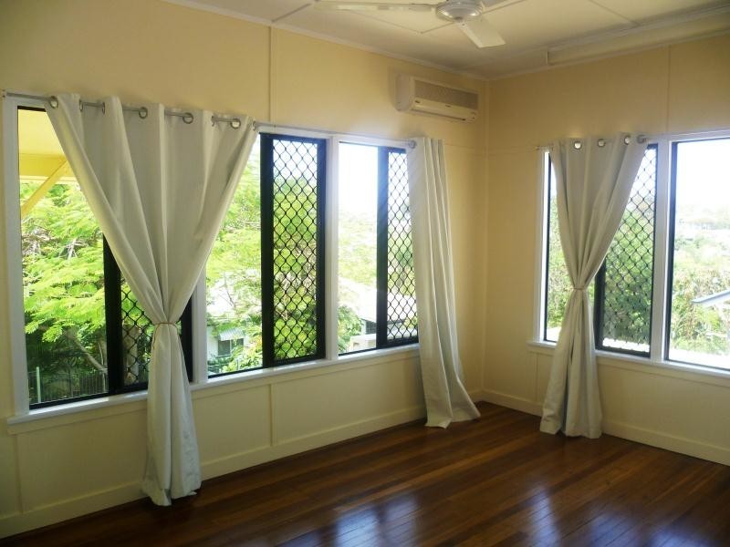 9 Normanby Terrace, The Range QLD 4700